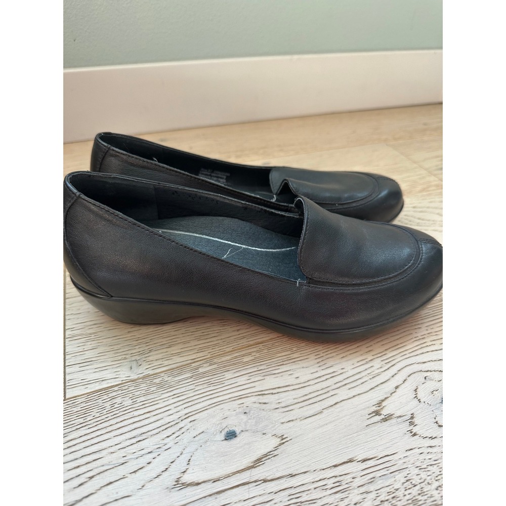 Dansko Womens Black Leather Slip On Loafers Size 37 Comfort Wedge Shoes